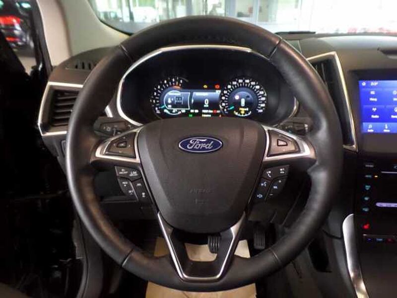 Ford Edge Titanium +LED+Navi+Leder+WR