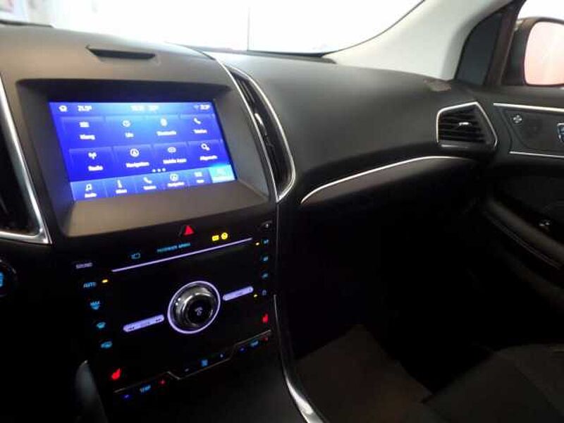 Ford Edge Titanium +LED+Navi+Leder+WR