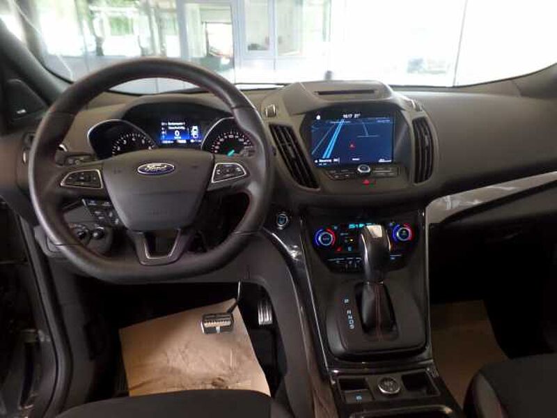 Ford Kuga ST-Line+Xenon+Navi+KAM+Panorama