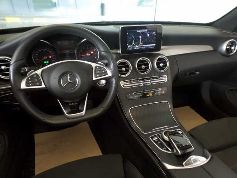 Mercedes-Benz C 200 Cabrio AMG-Line+LED