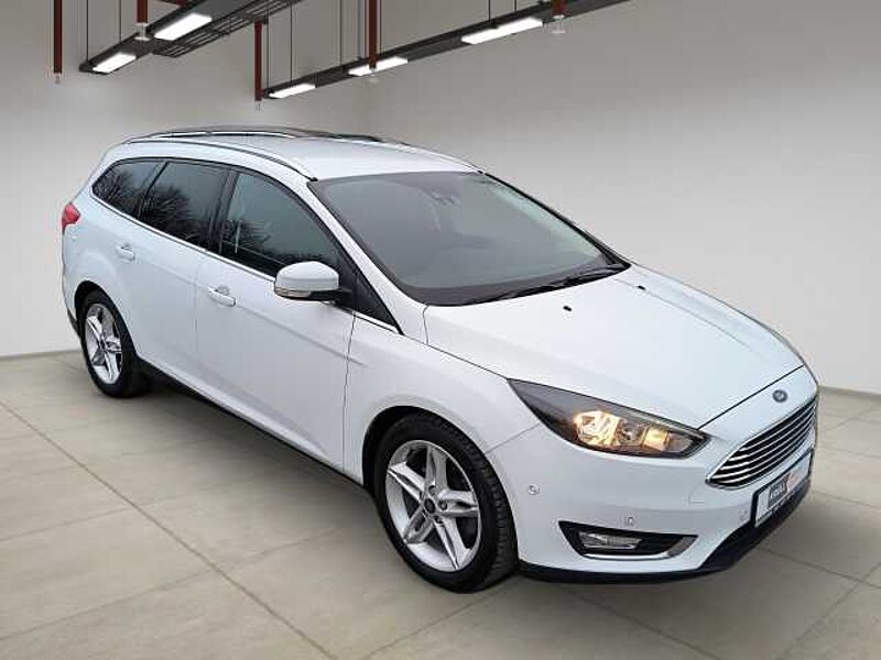 Ford Focus Titanium+Navi+KAM+Allwetter