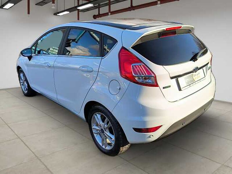 Ford Fiesta Titanium+Automatik+Allwetter+KAM