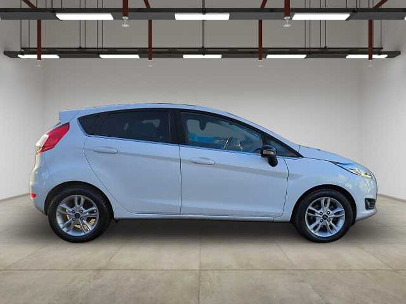 Ford Fiesta Titanium+Automatik+Allwetter+KAM