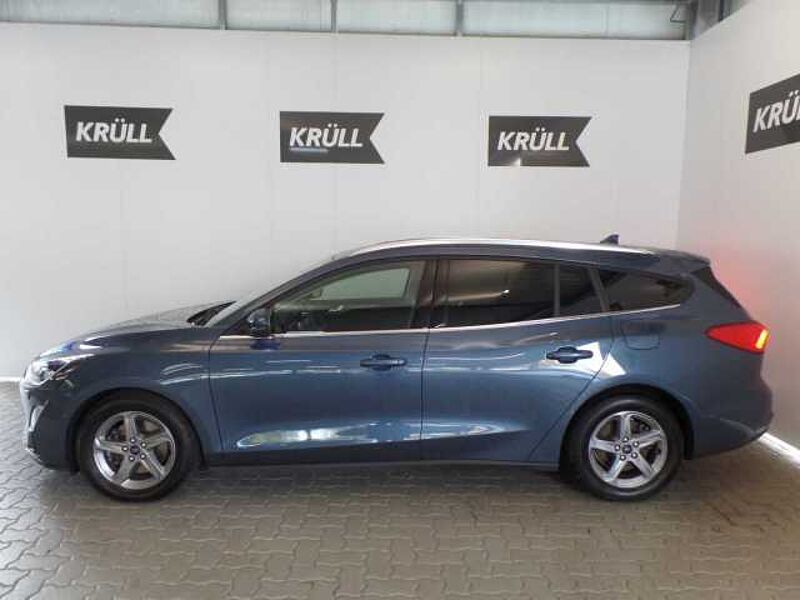 Ford Focus 2.0 EcoBlue Titanium+Kamera+LED+AHK+