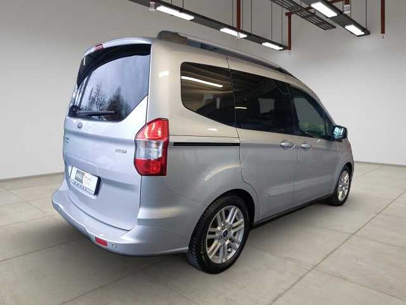 Ford Tourneo Courier Titanium +Allwetter+