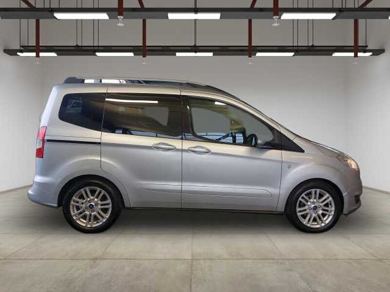 Ford Tourneo Courier Titanium +Allwetter+