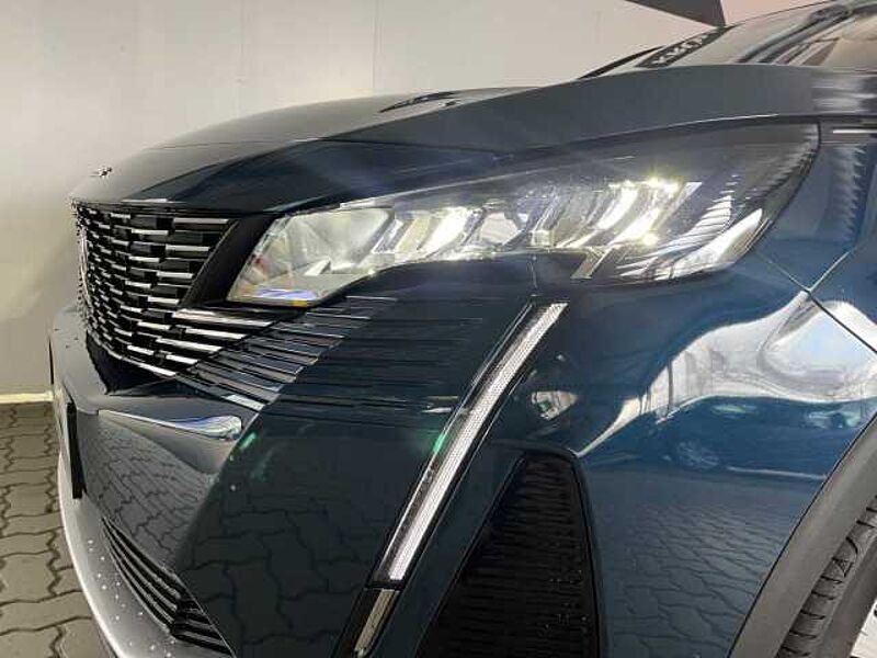 Peugeot 3008 PureTech 130 Allure Pack +LED+KAMERA+